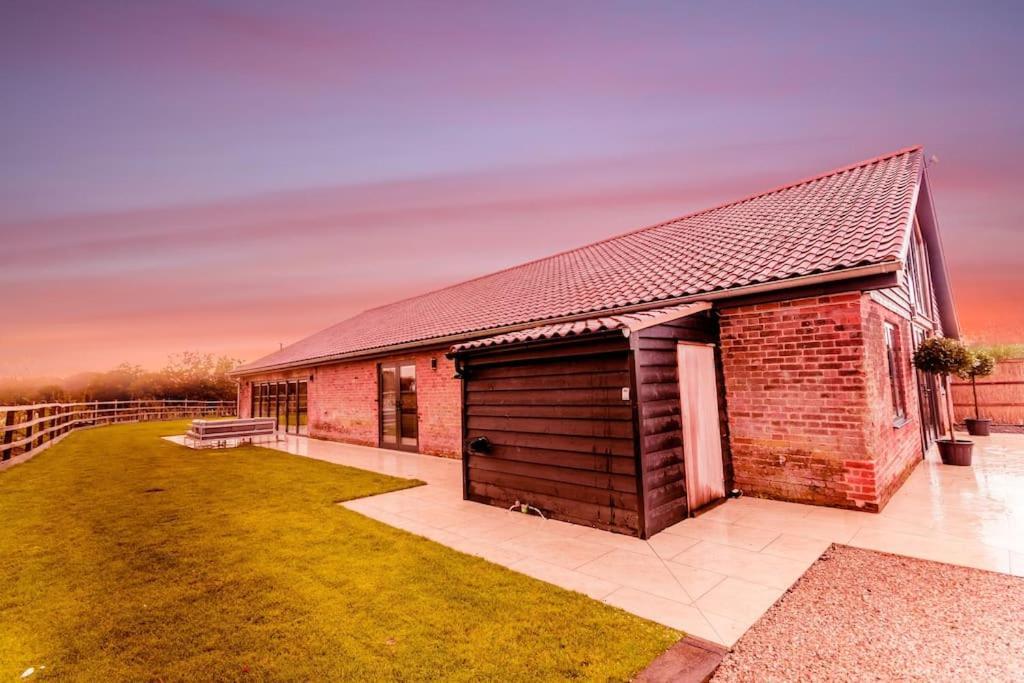 Beautiful Barn Conversion Close To The Broads Dilham 外观 照片